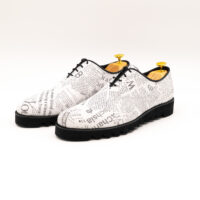 Pantofi barbati smart casual piele alba imprimeu ziar talpa usoara