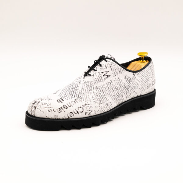 Pantofi barbati smart casual piele alba imprimeu ziar talpa usoara