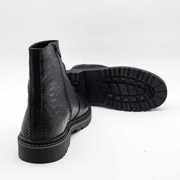 Ghete barbati cu fermoar - presaj negru -  talpa cusuta